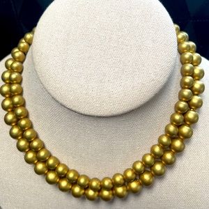 vintage japanese faux pearl necklace- Gold metallic- super MOD Choker 👑